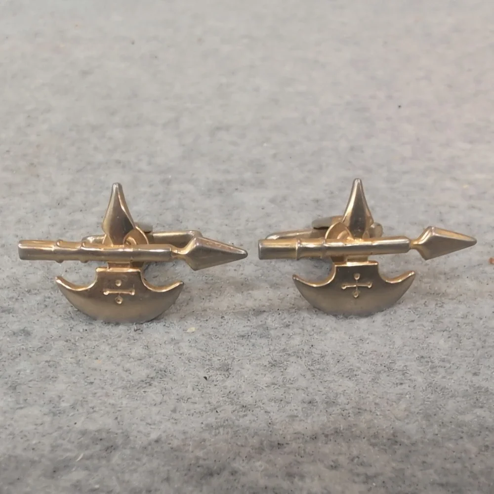 Hickok Mfg Co Usa Gold Tone Halberd Axe Spear Cufflinks - Picture 2 of 4